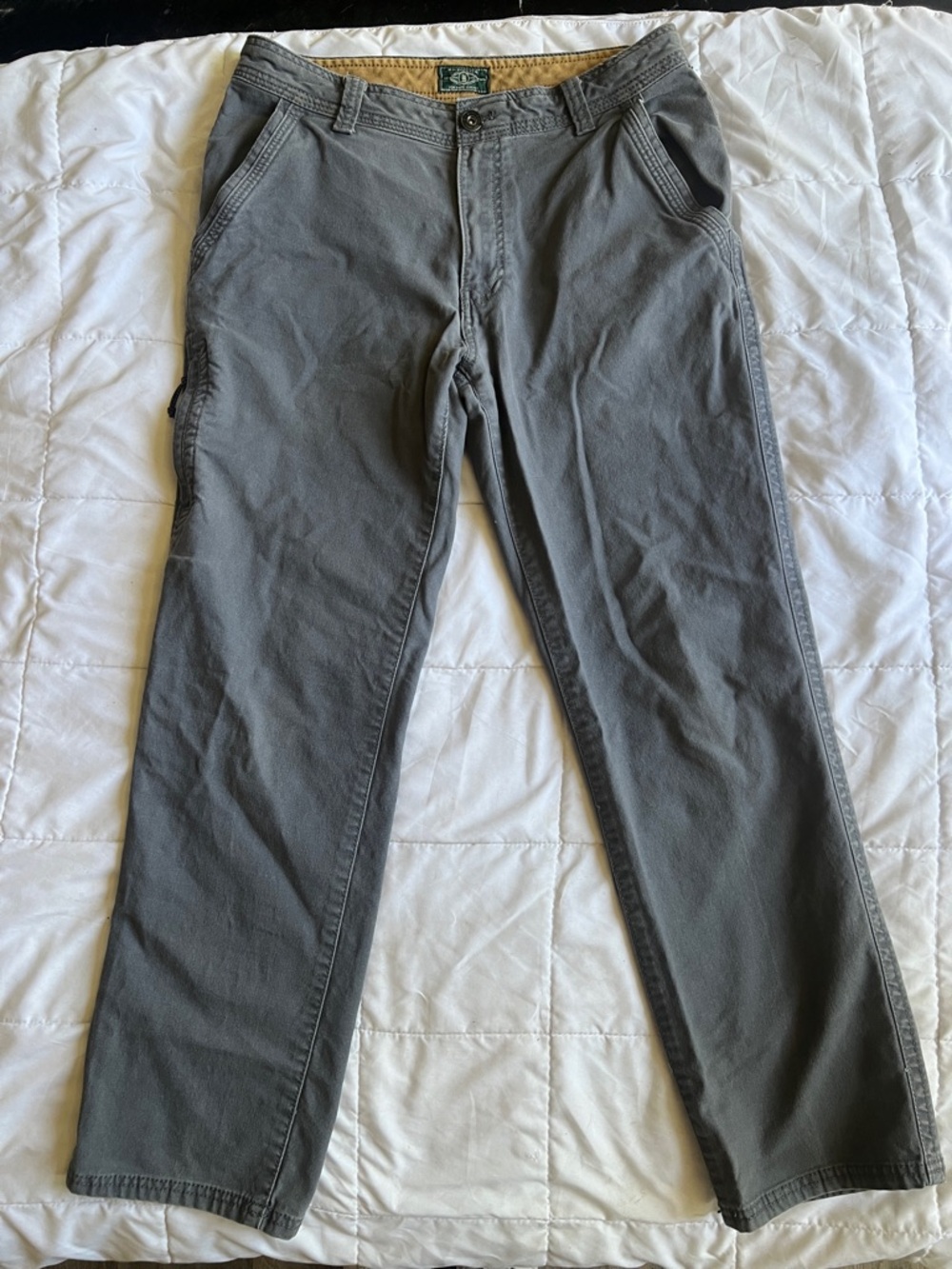 G.H. BASS & CO. MEN’S GREY DURABLE PANTS